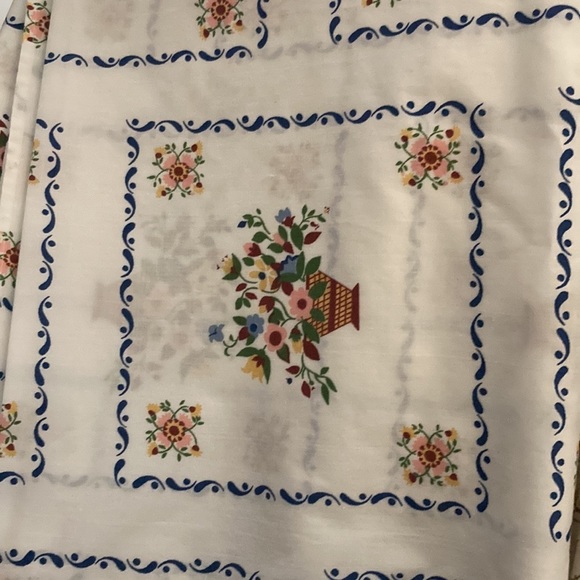 Vintage 1970’s twin flat sheet. 151 - Picture 2 of 2